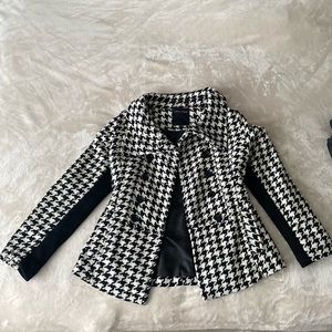 Houndstooth pea coat